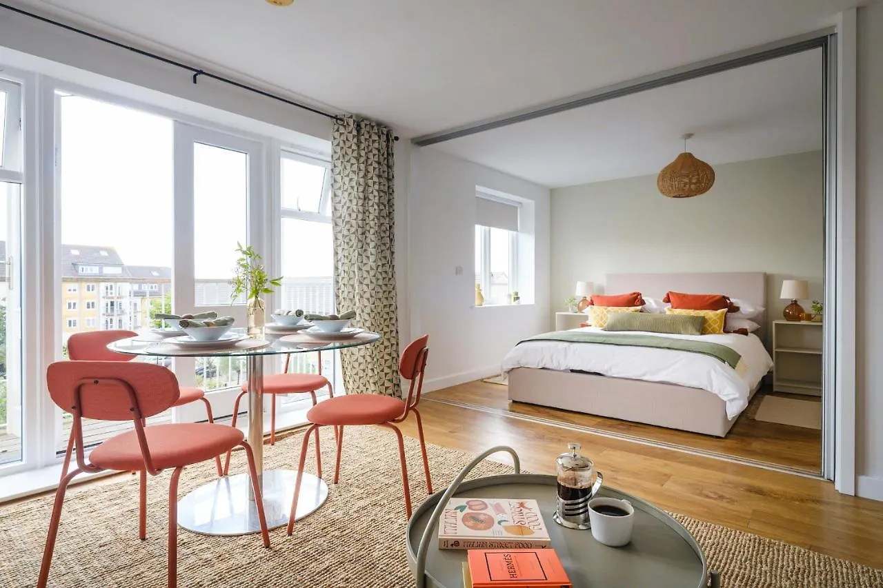 Hauzify I Cavendish Flats Apartment West Drayton   West Drayton (Middlesex)