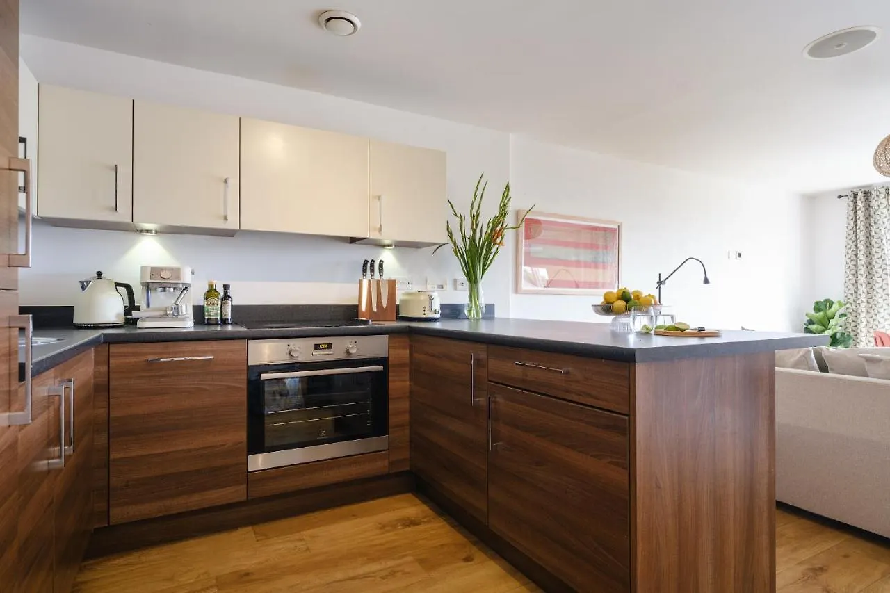 Hauzify I Cavendish Flats Apartment West Drayton   West Drayton (Middlesex)