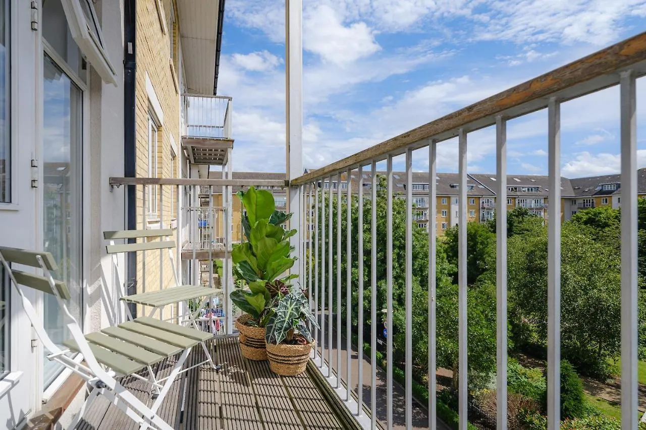 Hauzify I Cavendish Flats Apartment West Drayton